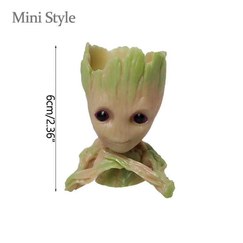 Groot cartoon statue