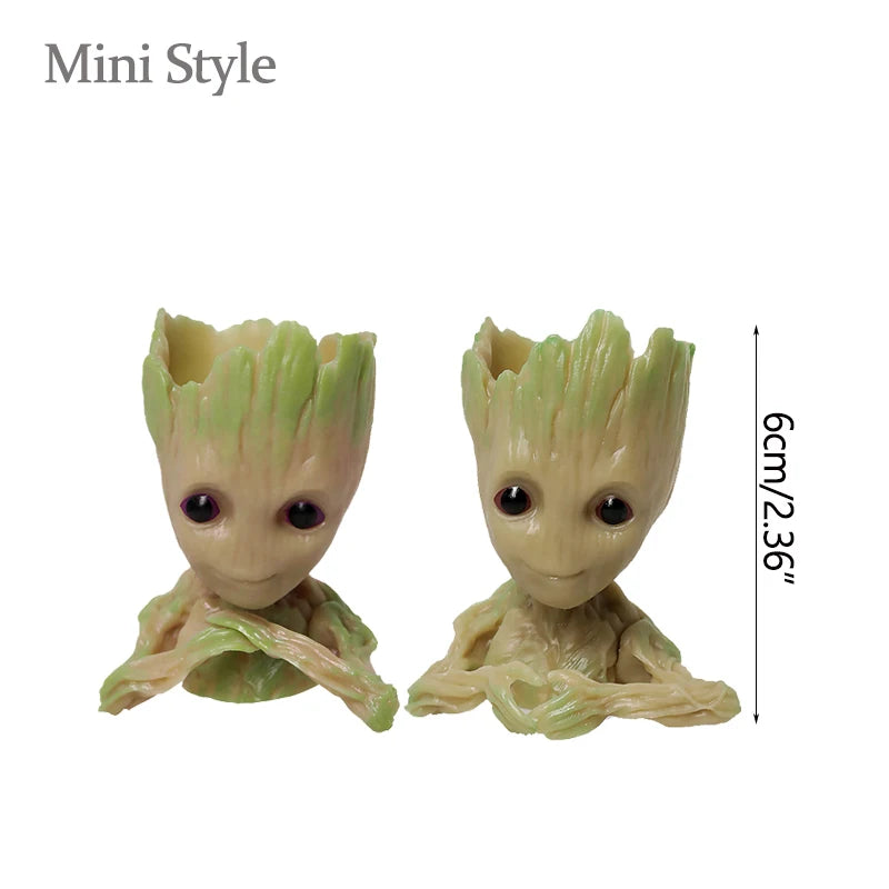 Groot cartoon statue