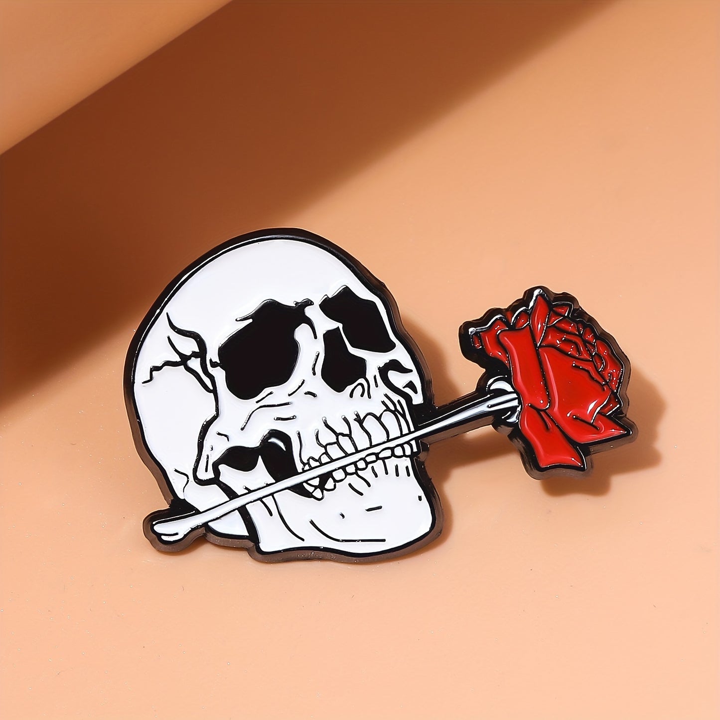 Skull with Rose Halloween Brooch - Zinc Alloy, Minimalist Style Fashion Accessory for Men, Creative, Party Gift