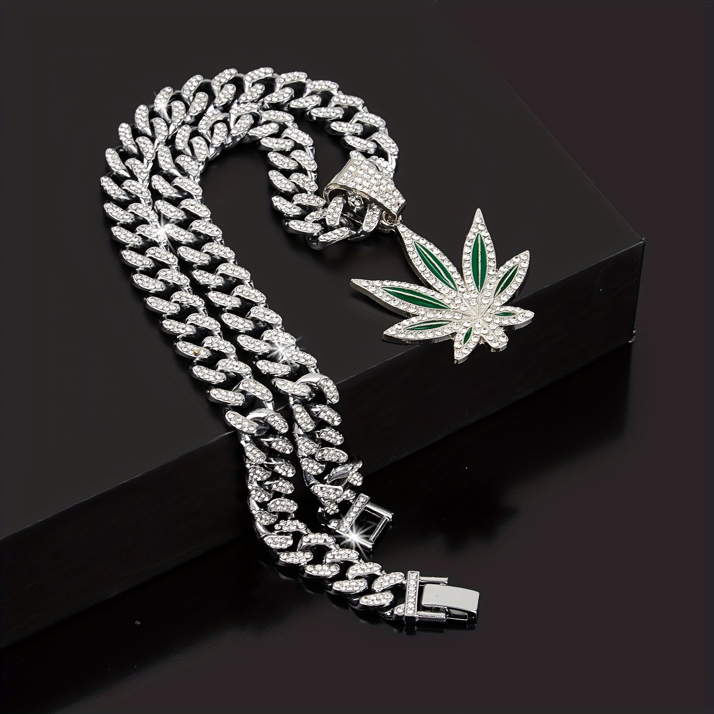 Classic Retro Green Leaf Pendant, Cuban Necklace For Hip-hop Men