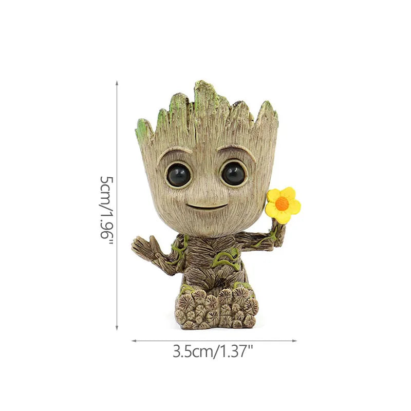 Groot cartoon statue