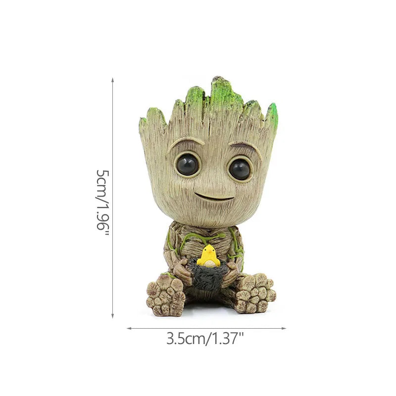 Groot cartoon statue
