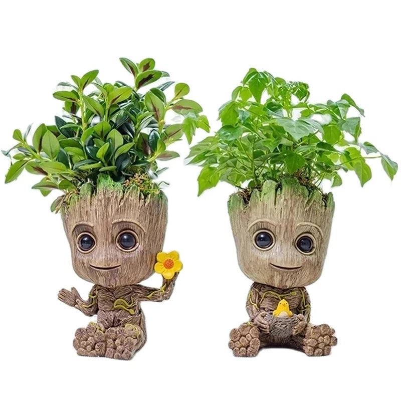 Groot cartoon statue