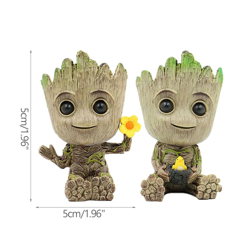 Groot cartoon statue