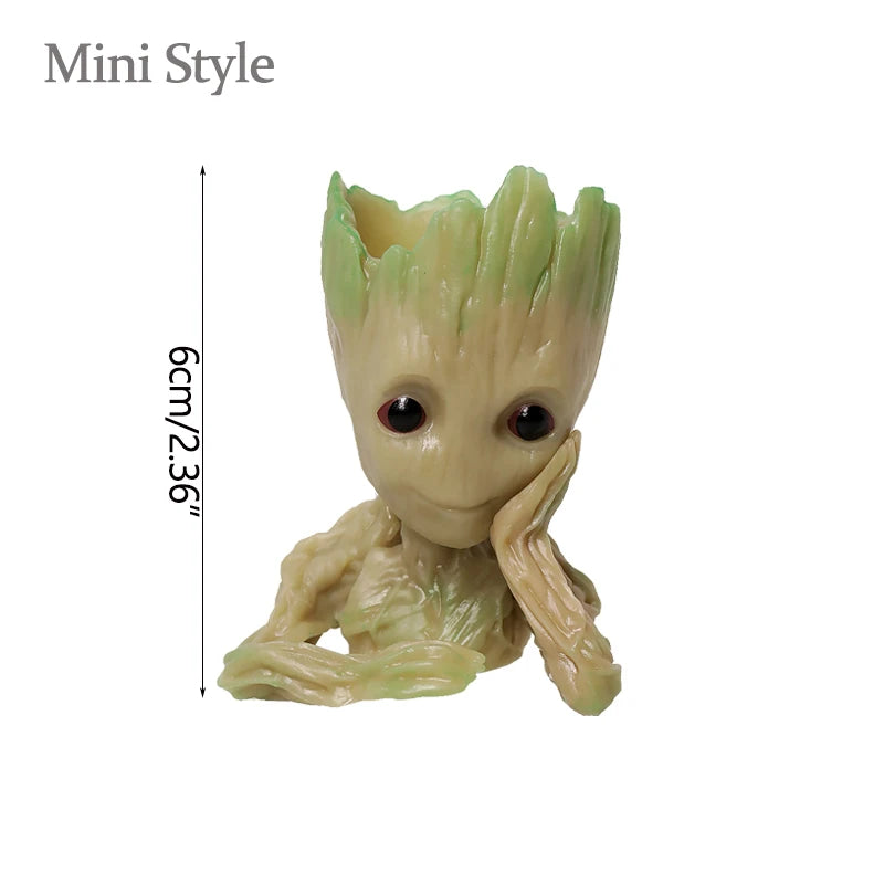 Groot cartoon statue