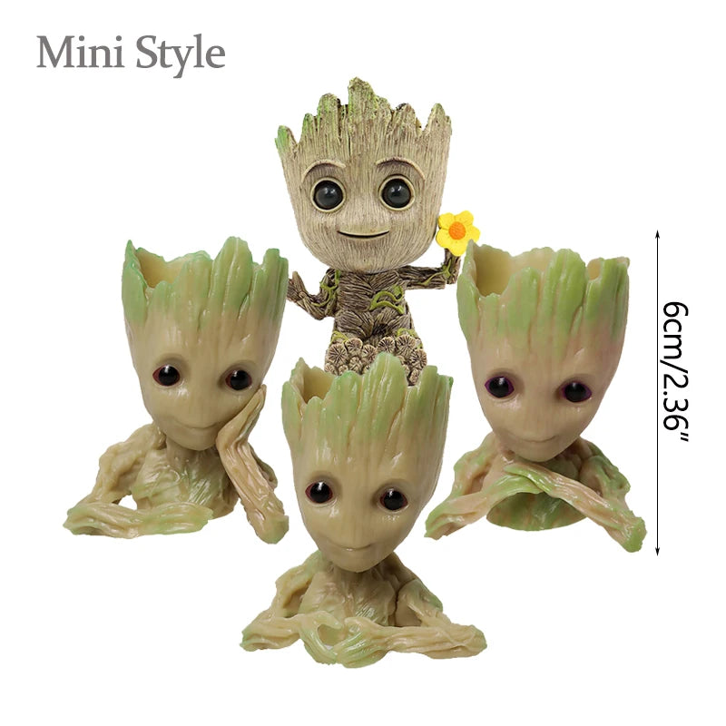 Groot cartoon statue