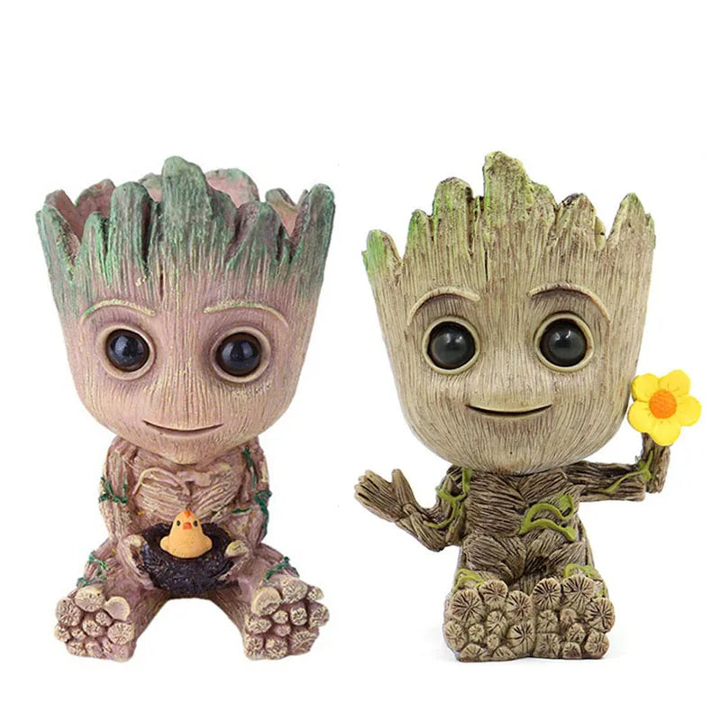 Groot cartoon statue