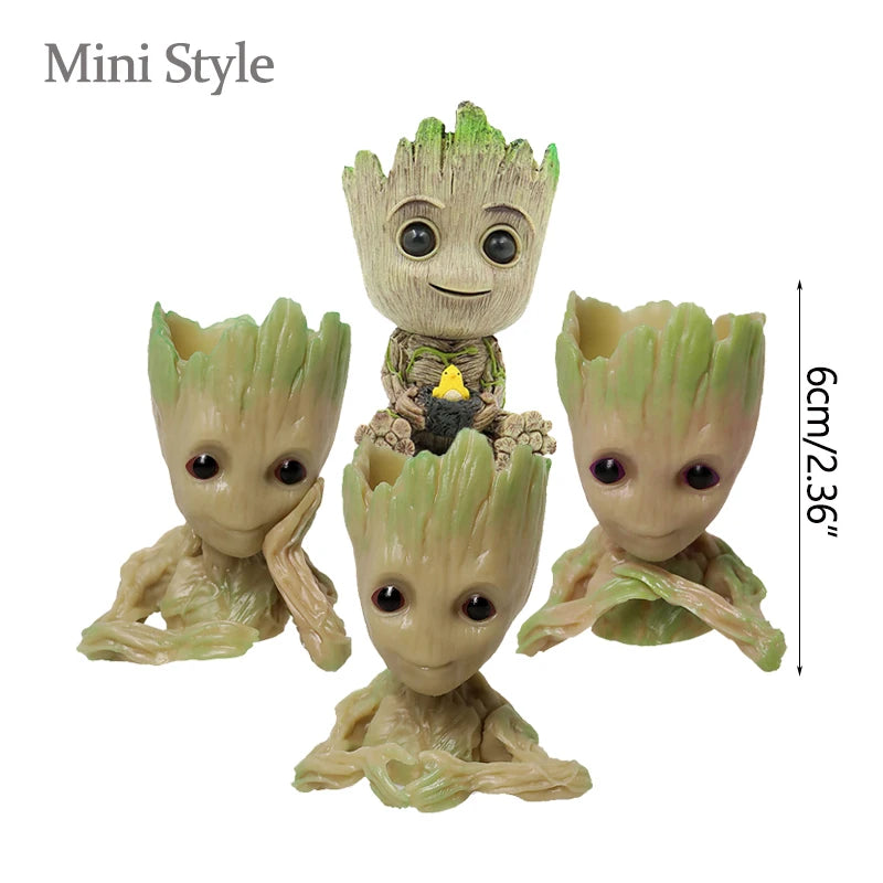 Groot cartoon statue