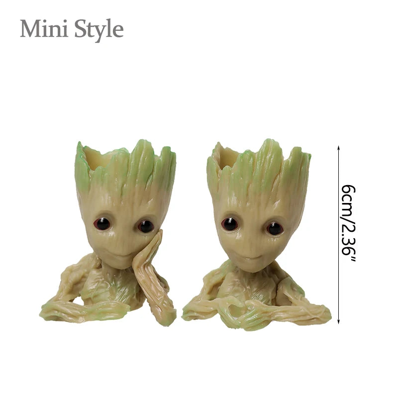 Groot cartoon statue