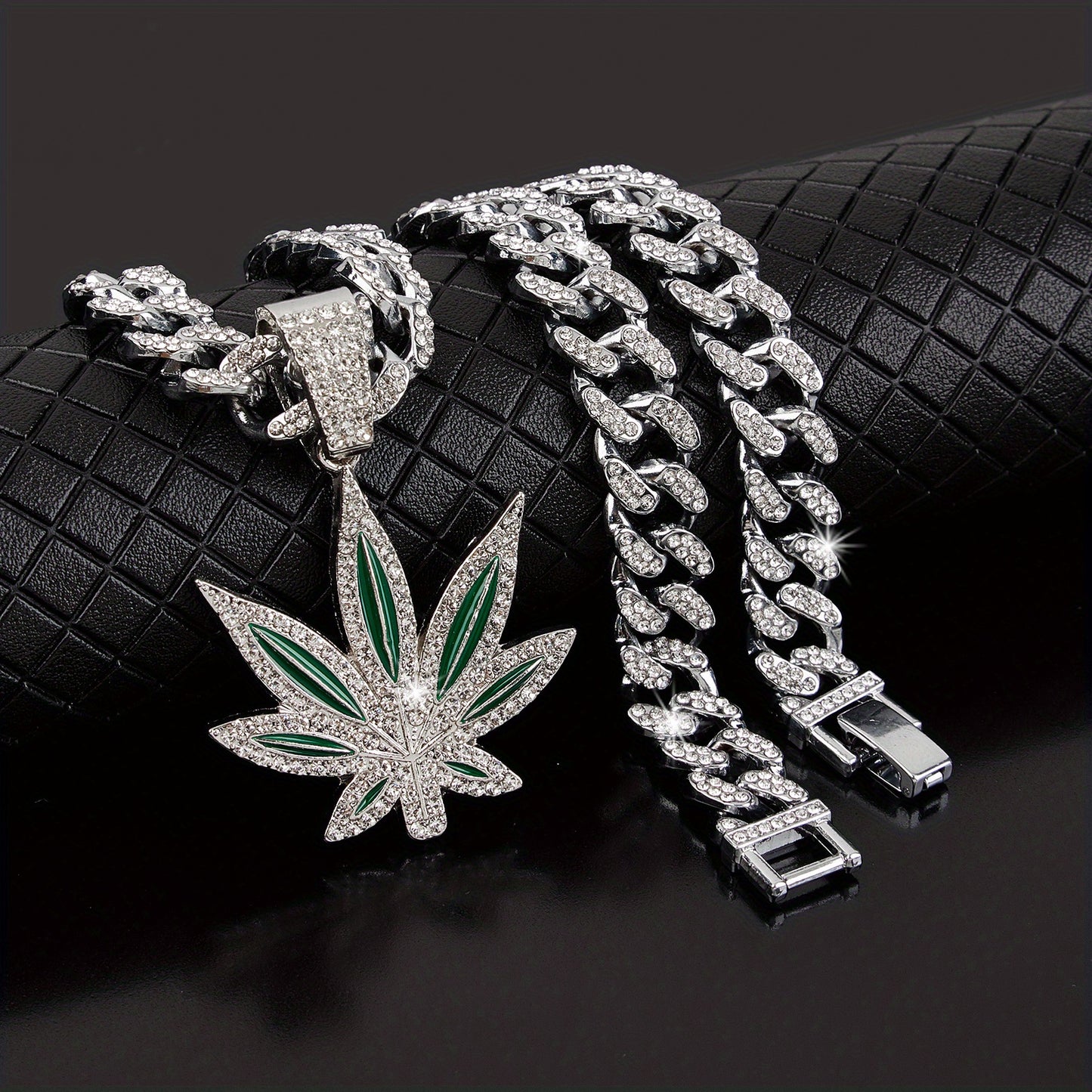 Classic Retro Green Leaf Pendant, Cuban Necklace For Hip-hop Men