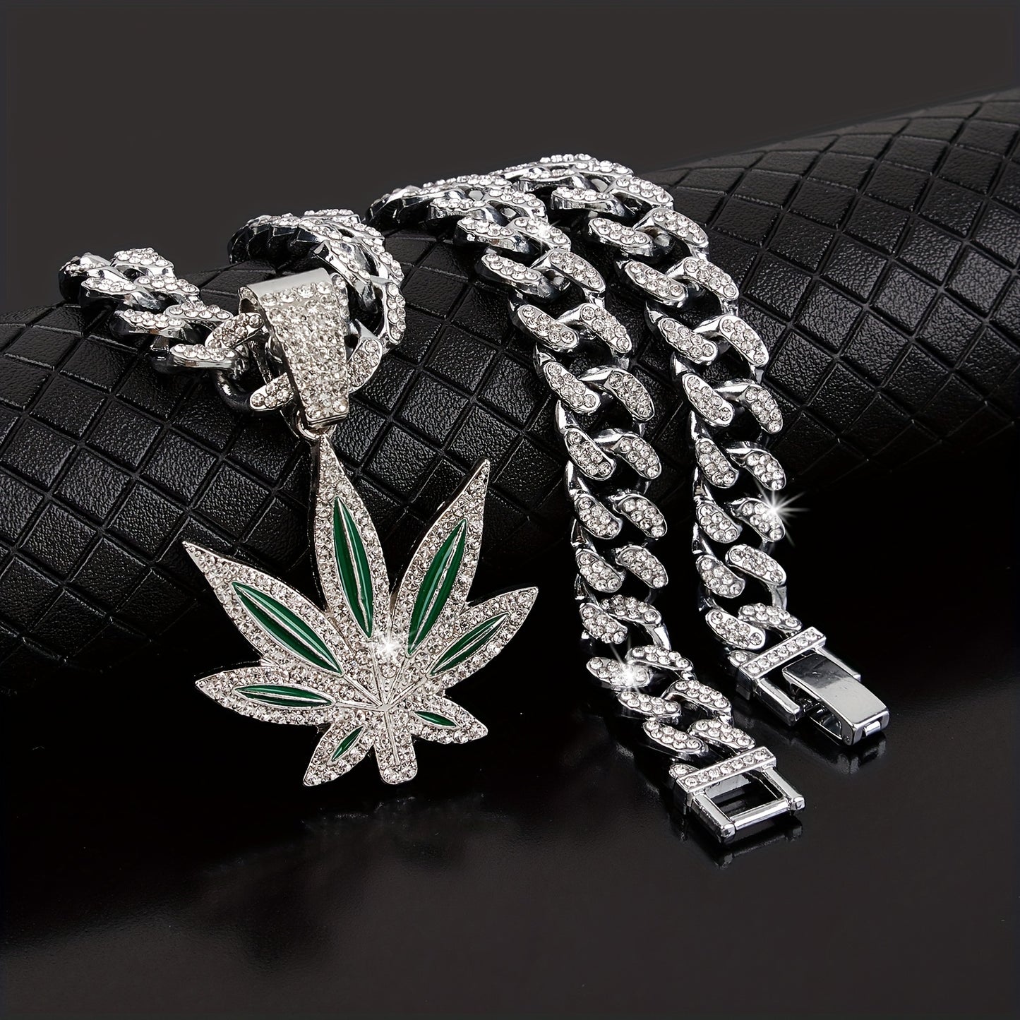 Classic Retro Green Leaf Pendant, Cuban Necklace For Hip-hop Men